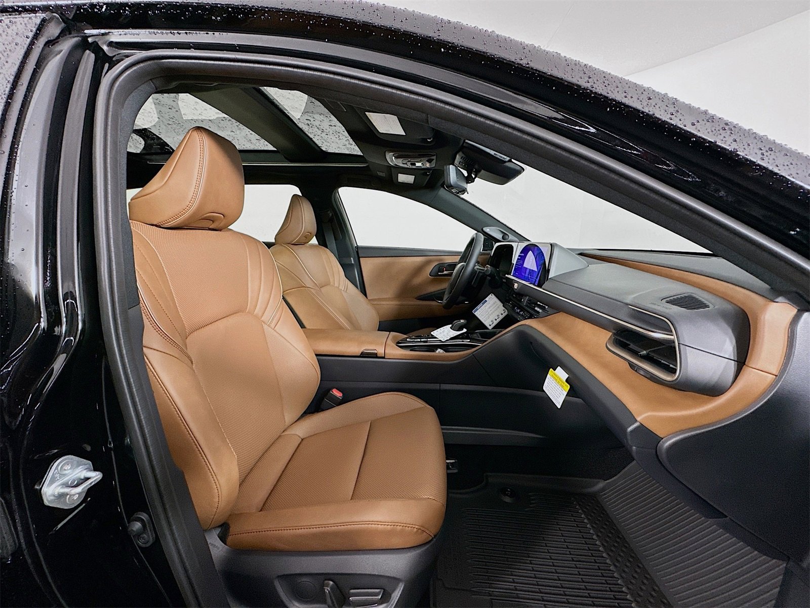 New 2025 Toyota Crown Signia Limited image 30