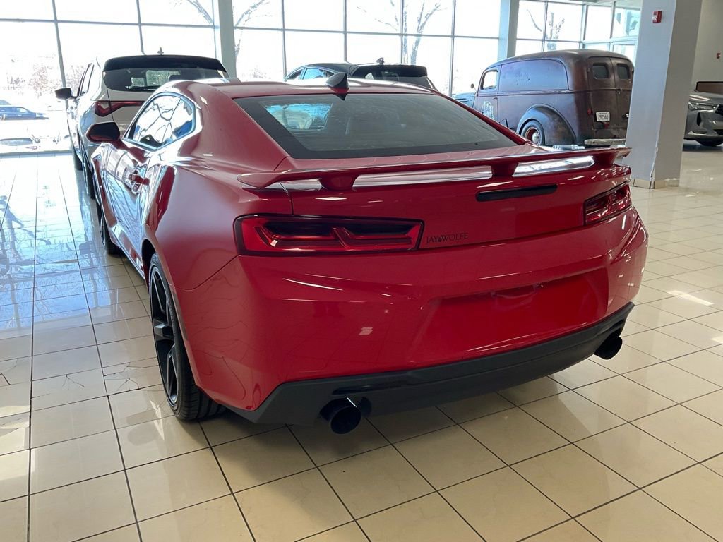 Used 2018 Chevrolet Camaro LT image 5