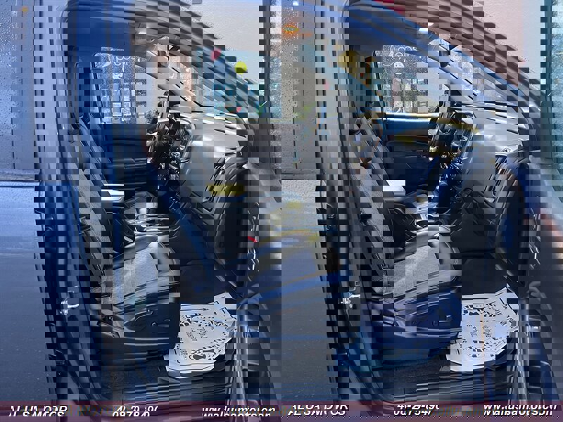 Used 2017 Chevrolet Colorado Z71 image 33