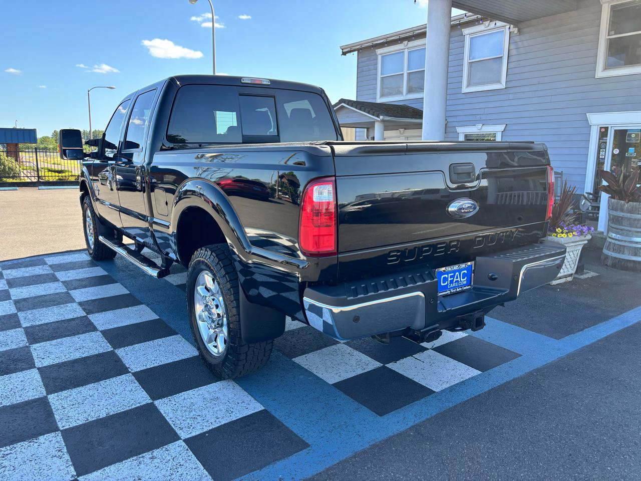 Used 2016 Ford F350 Lariat w/ Lariat Ultimate Package AWD/4WD image 4