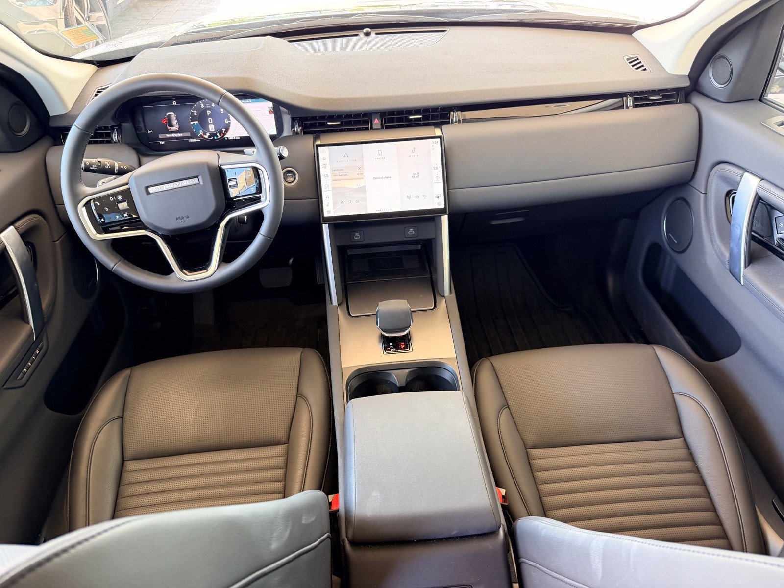 Used 2025 Land Rover Discovery Sport S AWD/4WD image 26