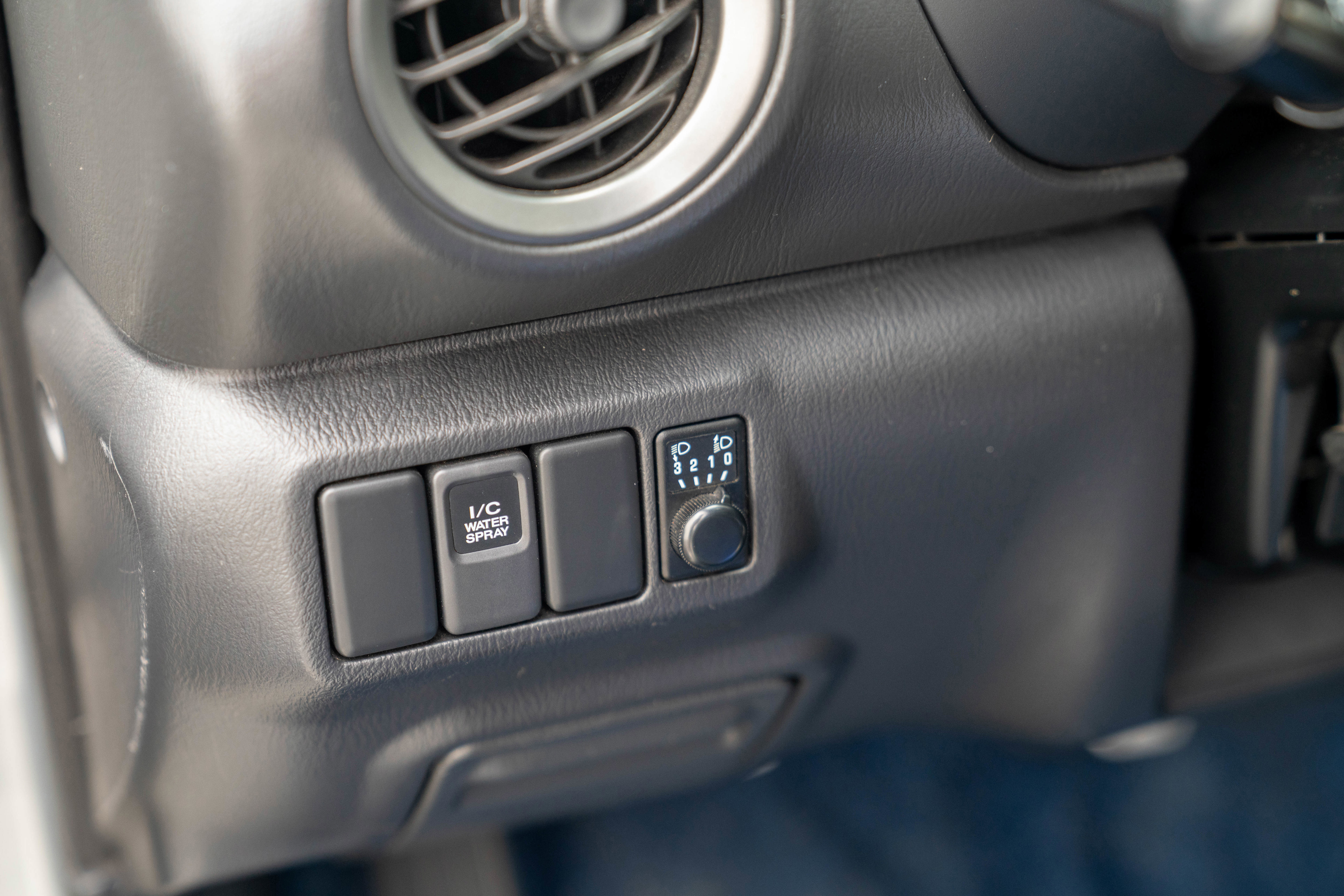 Used 2005 Subaru Impreza WRX STI image 20