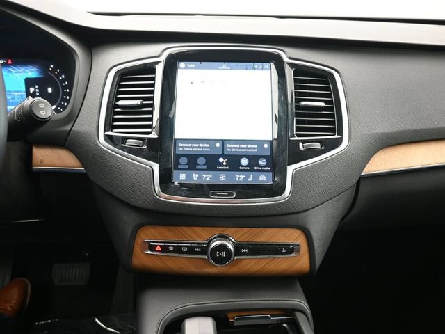 Used 2023 Volvo XC90 B6 Plus AWD/4WD image 13