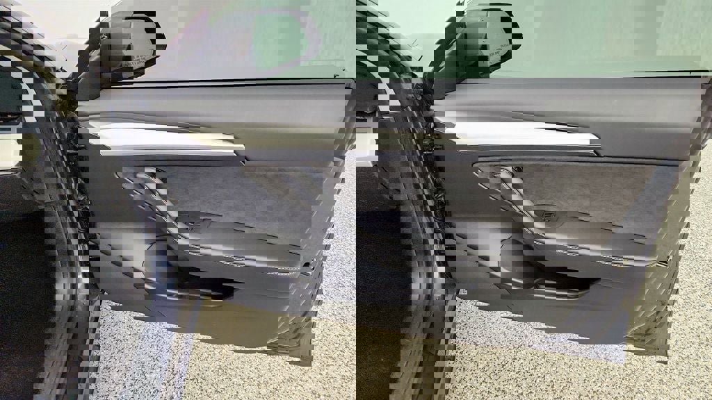 Used 2022 Tesla Model 3 image 30