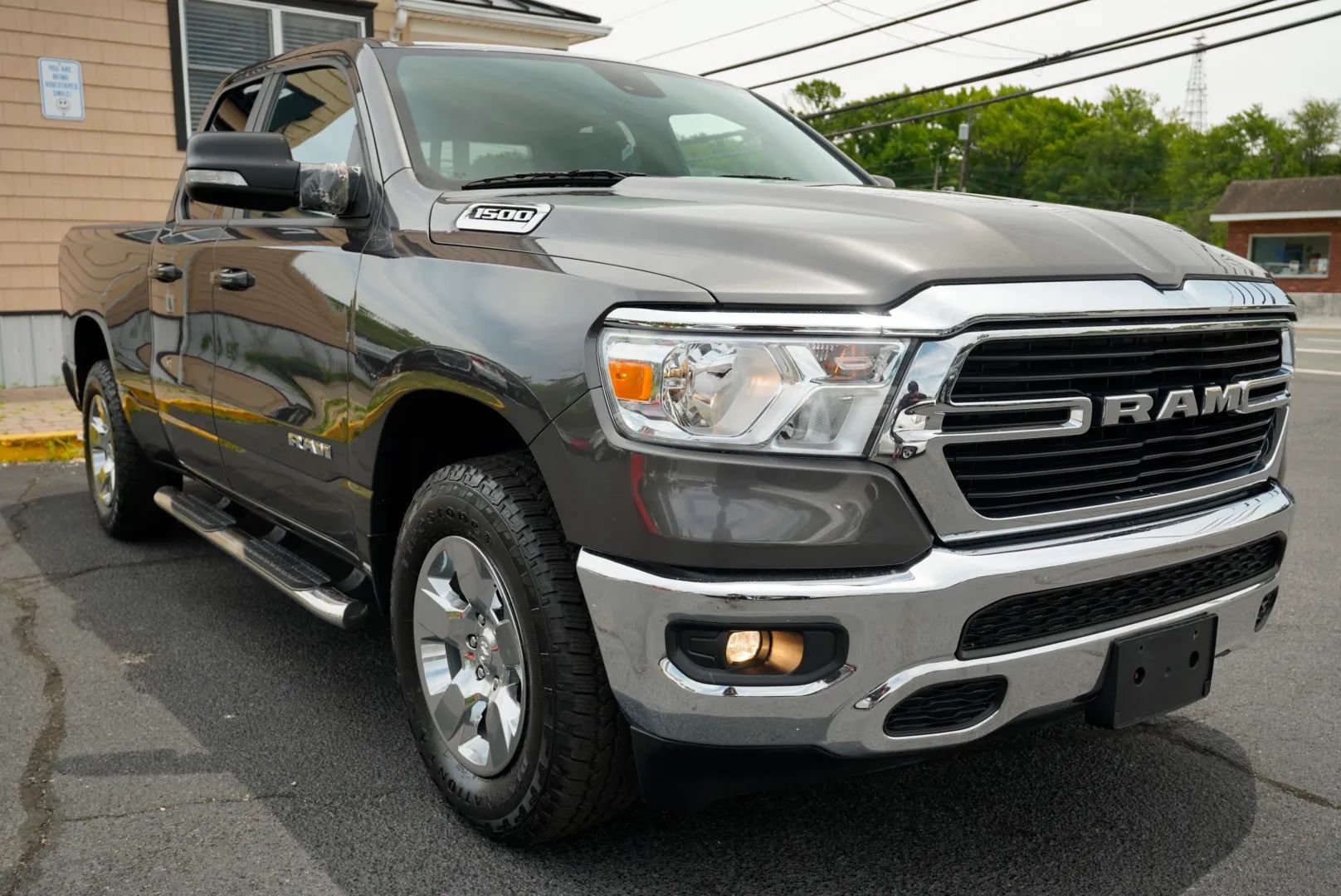 Used 2021 RAM 1500 Big Horn AWD/4WD image 3