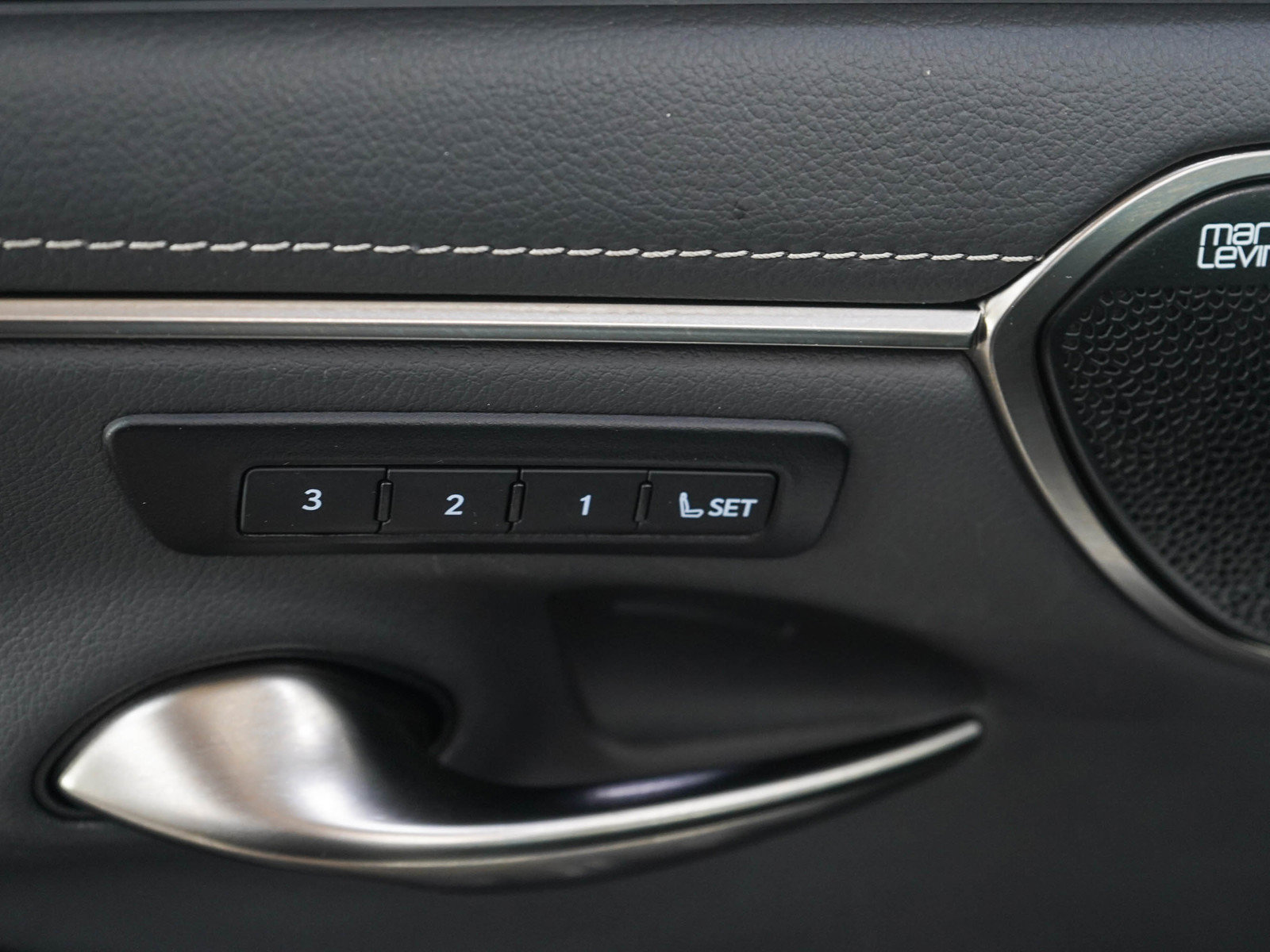 Used 2024 Lexus ES 350 w/ Accessory Package (Z1) FWD image 21