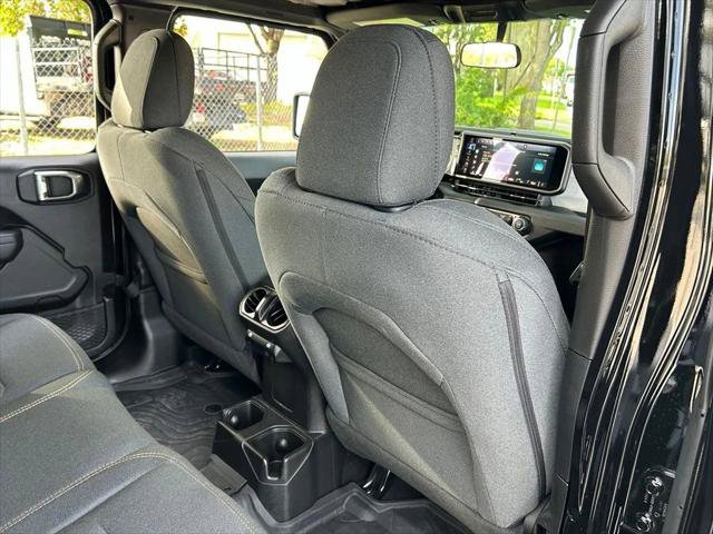 Certified 2025 Jeep Wrangler Unlimited Sport AWD/4WD image 43