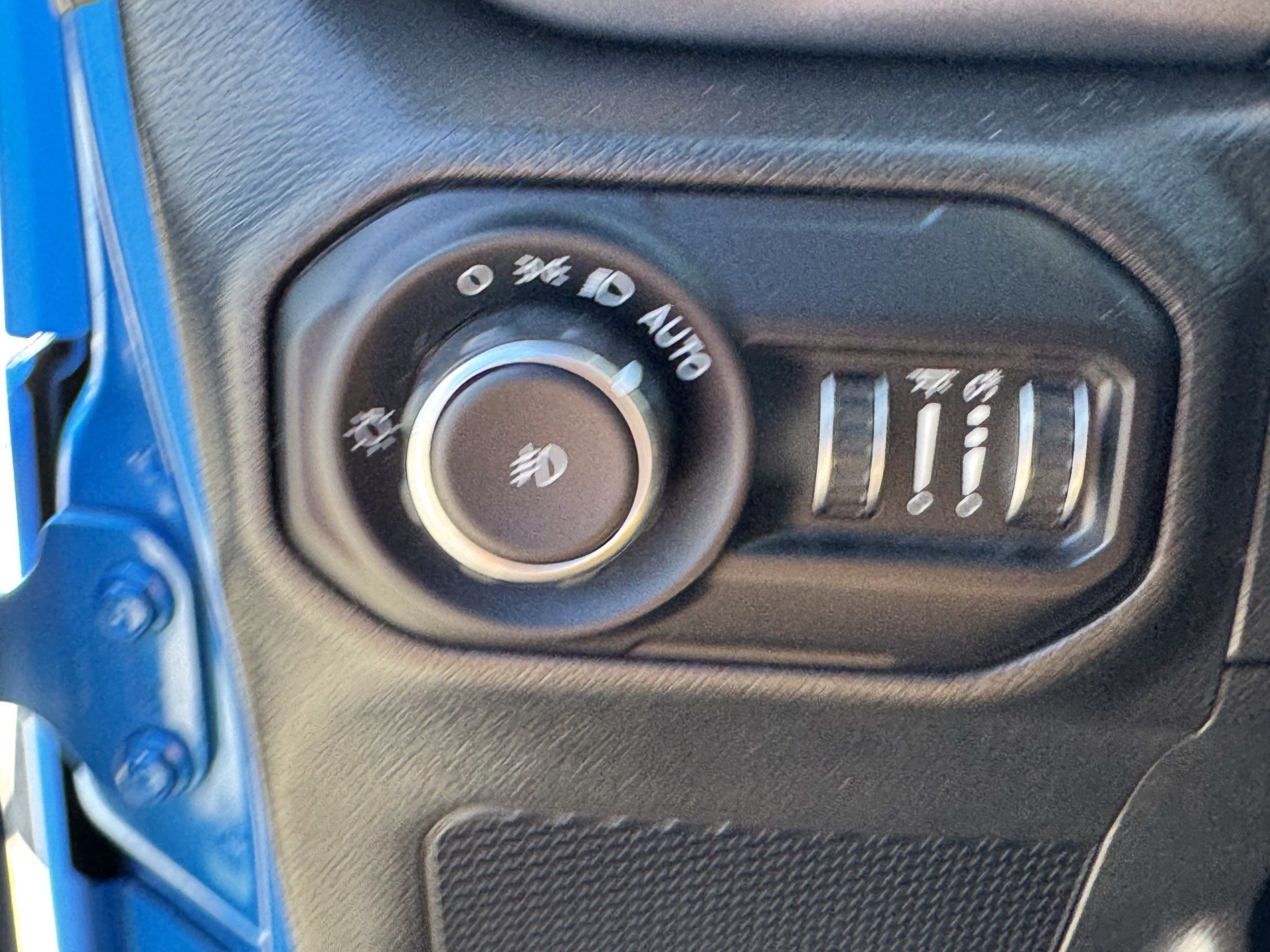 Used 2022 Jeep Wrangler Unlimited Sport AWD/4WD image 25