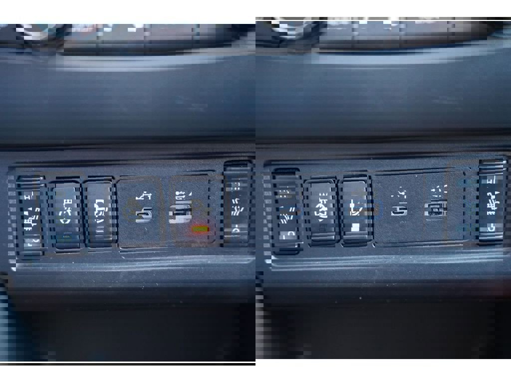 Used 2023 Nissan Frontier PRO-4X w/ Pro-4X Premium Package image 20