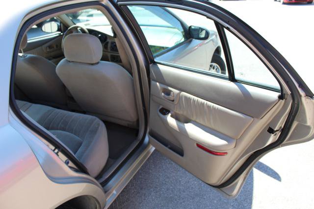 Used 2003 Buick Century Custom w/ Preferred Equipment Group 1SL FWD image 16
