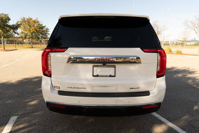 Used 2023 GMC Yukon XL SLT image 4