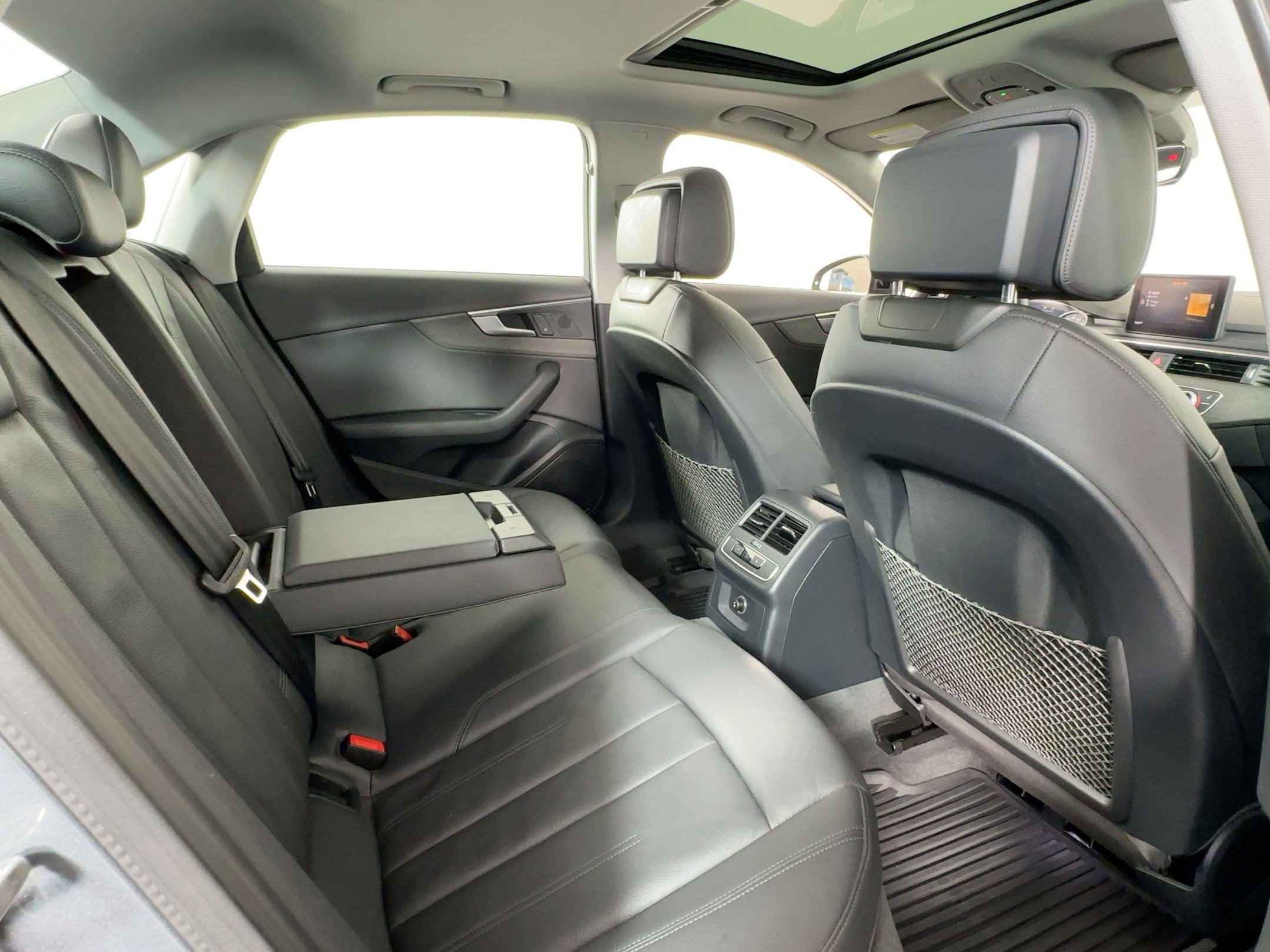 Used 2019 Audi A4 2.0T Premium image 26