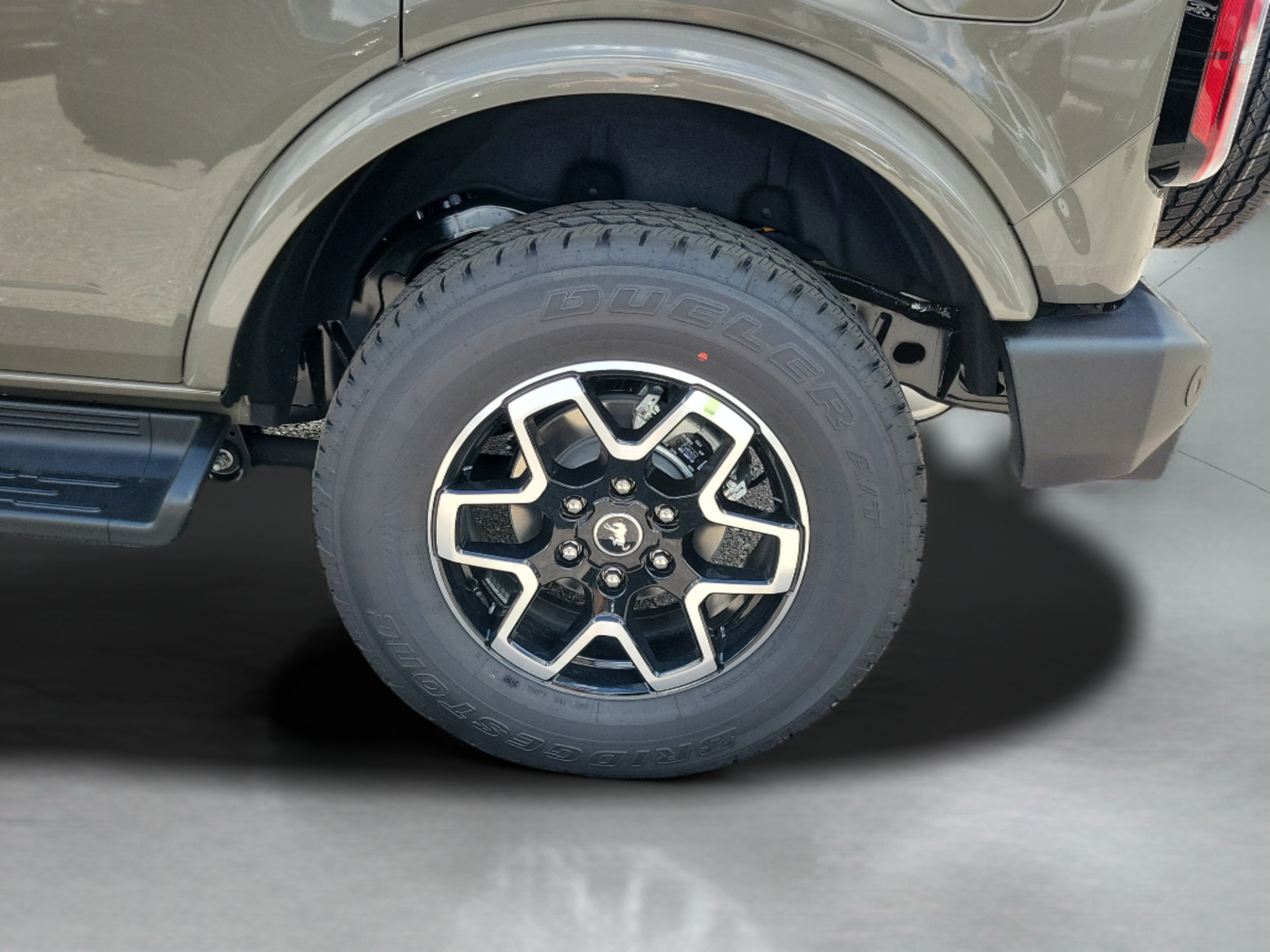 New 2026 Ford Bronco Outer Banks AWD/4WD image 29