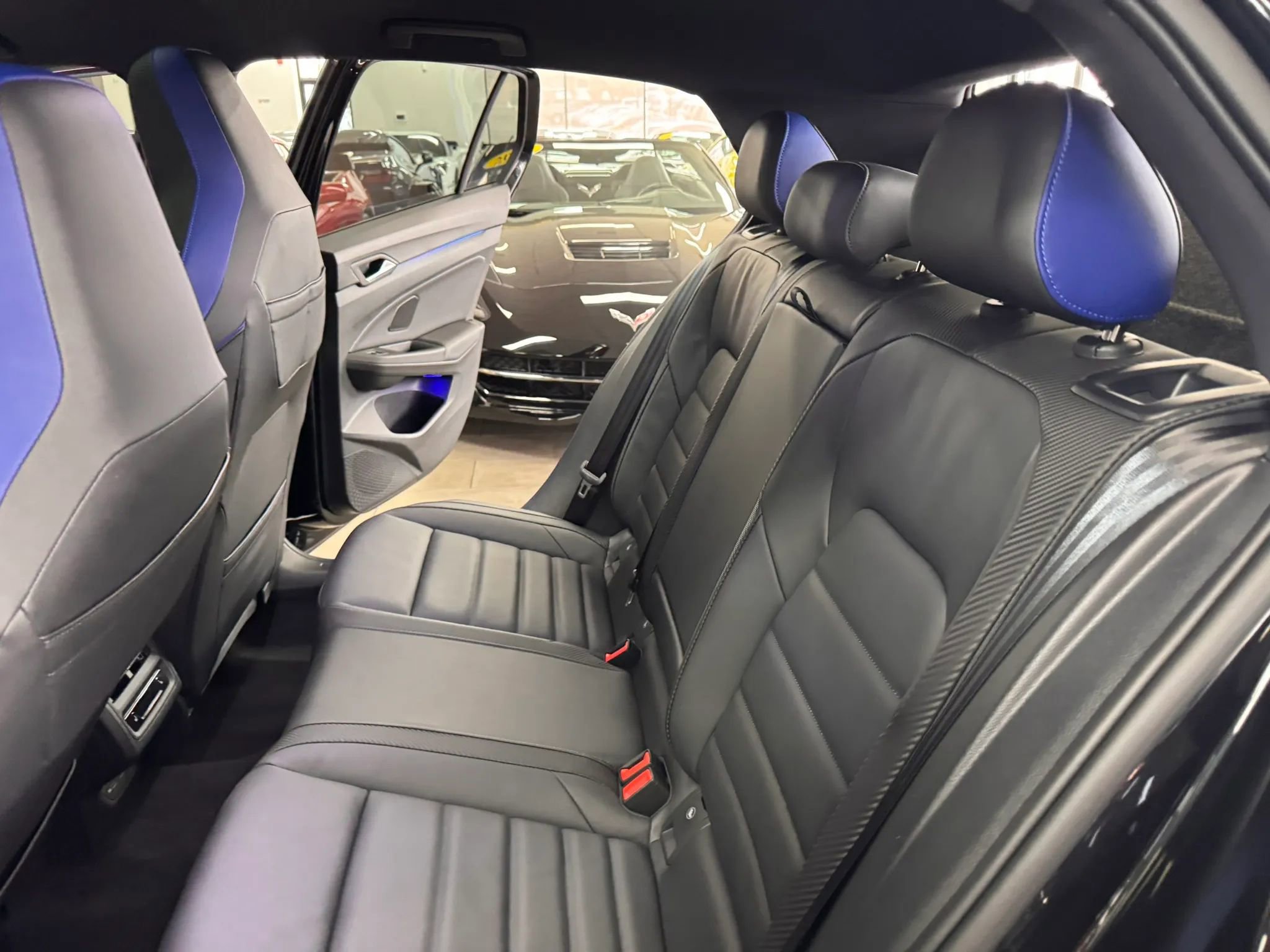 Used 2024 Volkswagen Golf R AWD/4WD image 21
