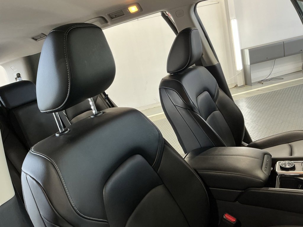 Used 2023 Nissan Pathfinder SL w/ Lighting Package (N92) image 23