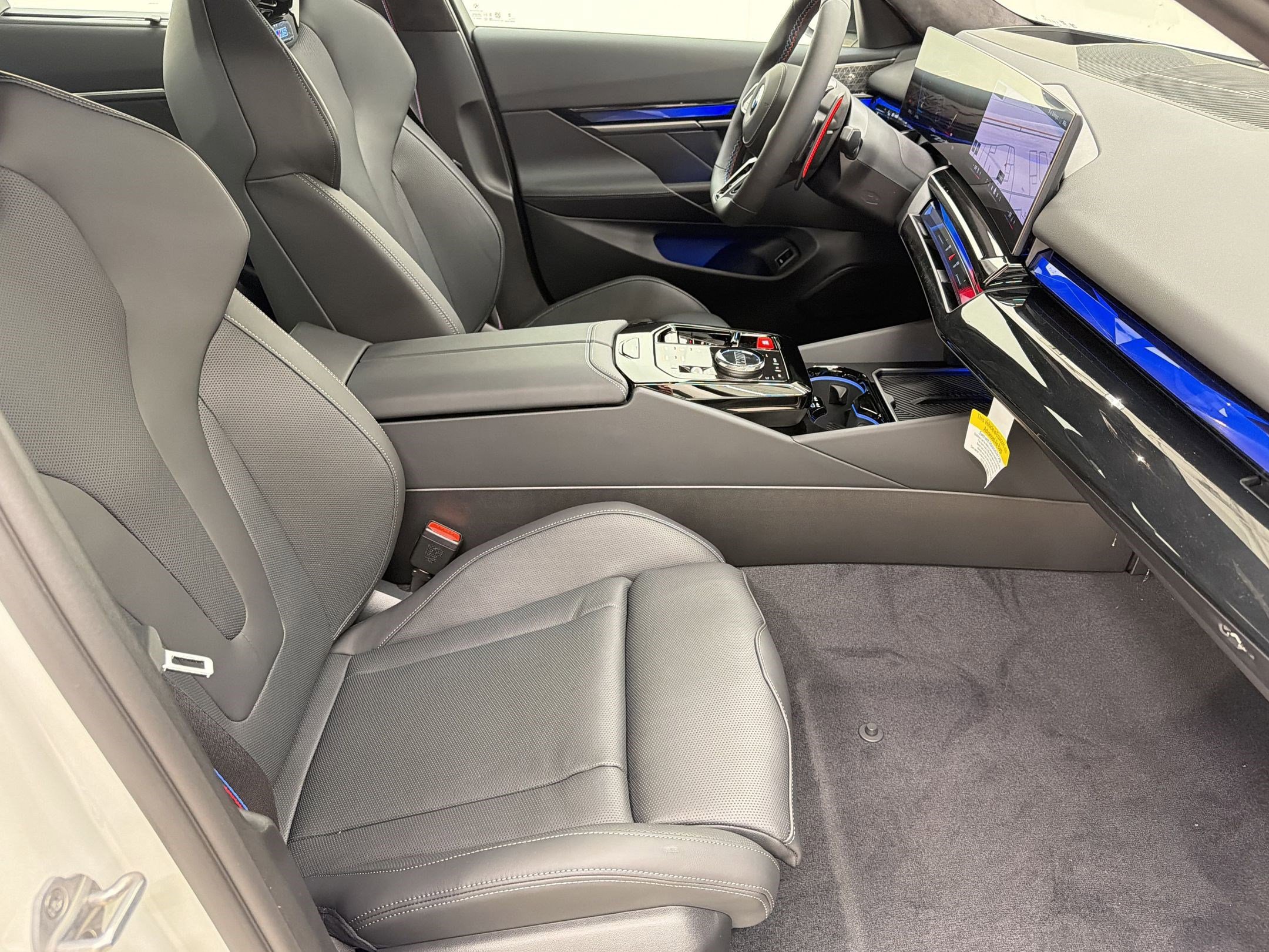 New 2027 BMW M5 AWD/4WD image 25