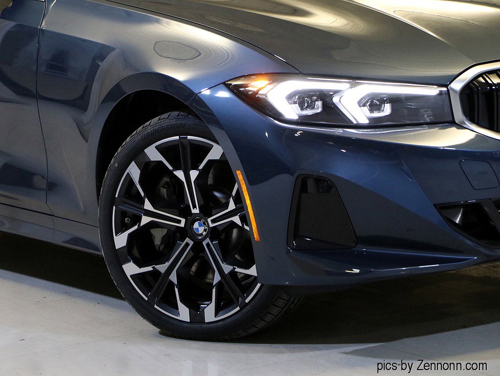 Used 2025 BMW 330i xDrive Sedan w/ Premium Package image 3