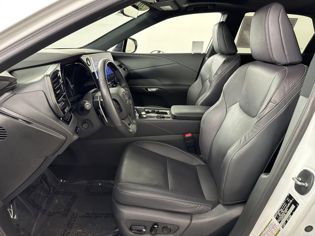 Used 2023 Lexus RX 350 Premium Plus w/ Accessory Package image 17