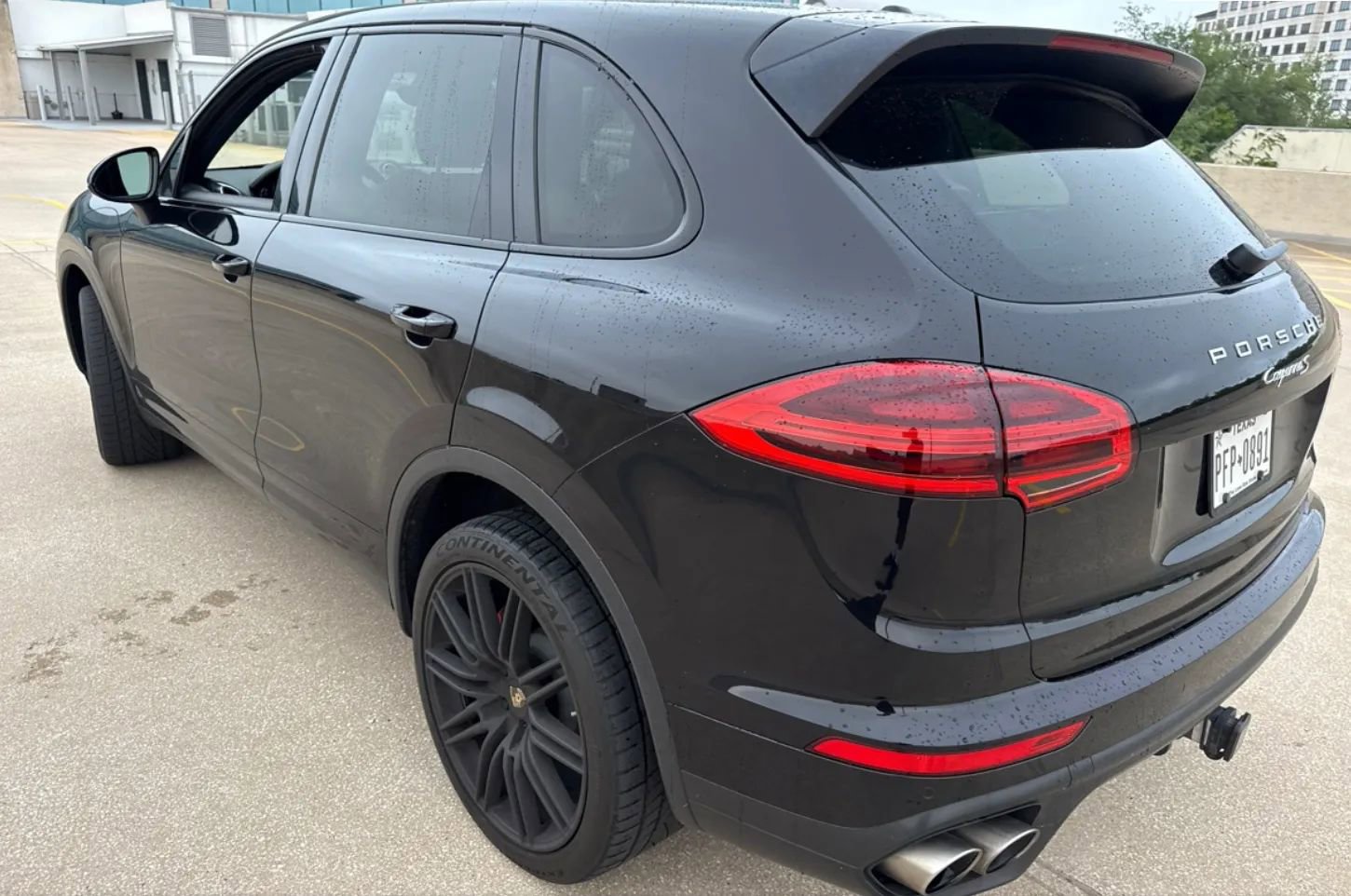 Used 2015 Porsche Cayenne S image 2