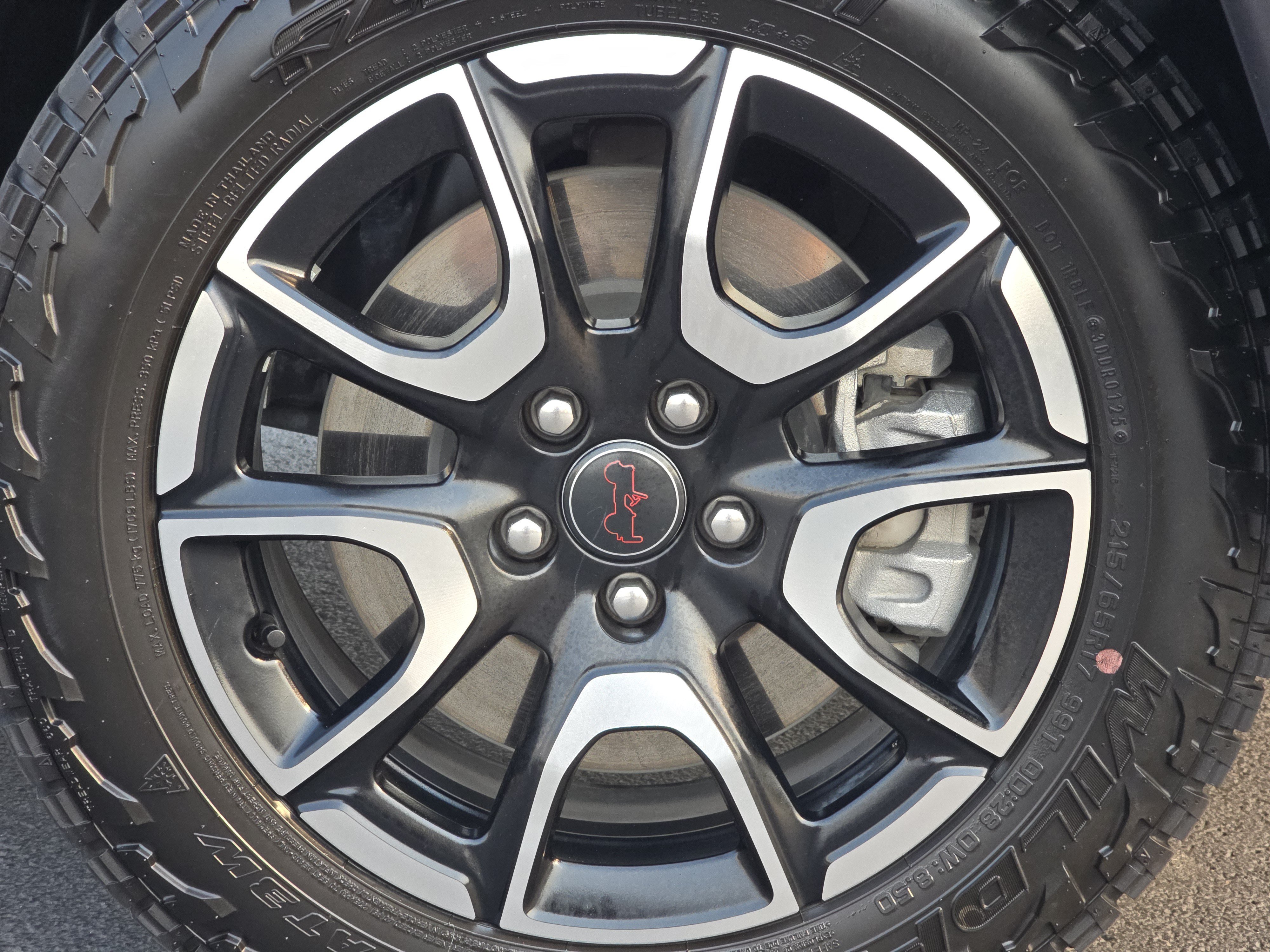 Used 2025 Jeep Compass Trailhawk w/ Trailhawk Elite Group AWD/4WD image 15