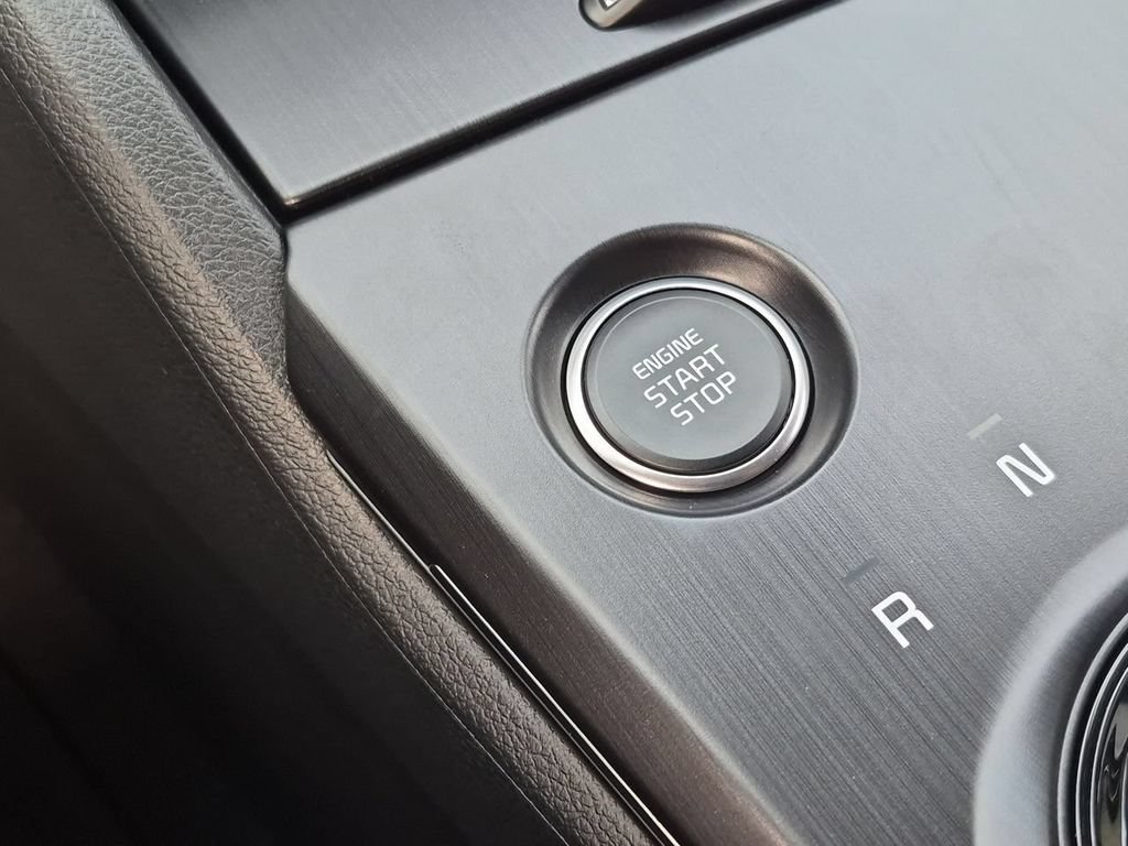New 2026 Kia Sportage LX FWD image 17