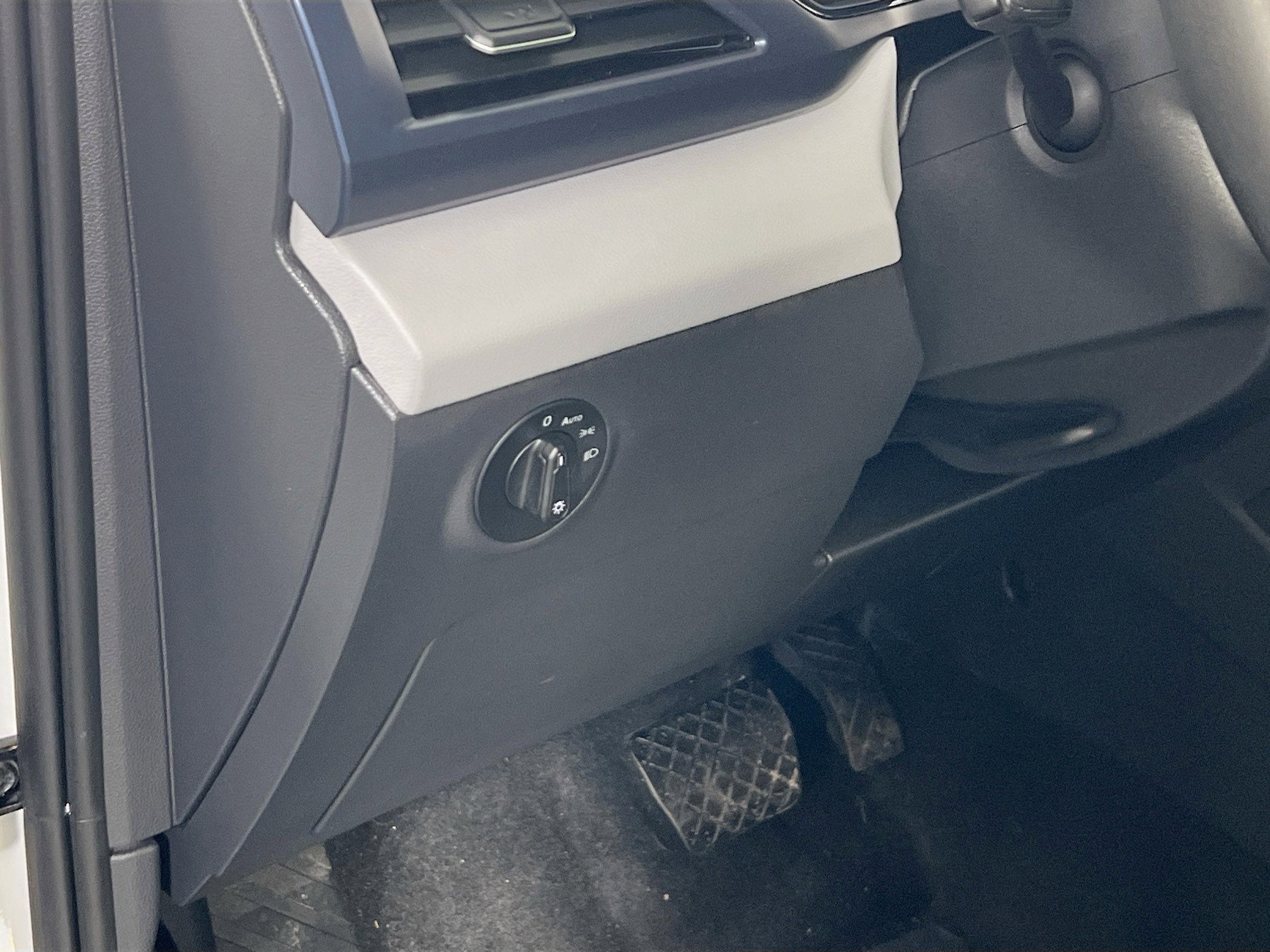 Used 2022 Volkswagen Taos SE AWD/4WD image 10