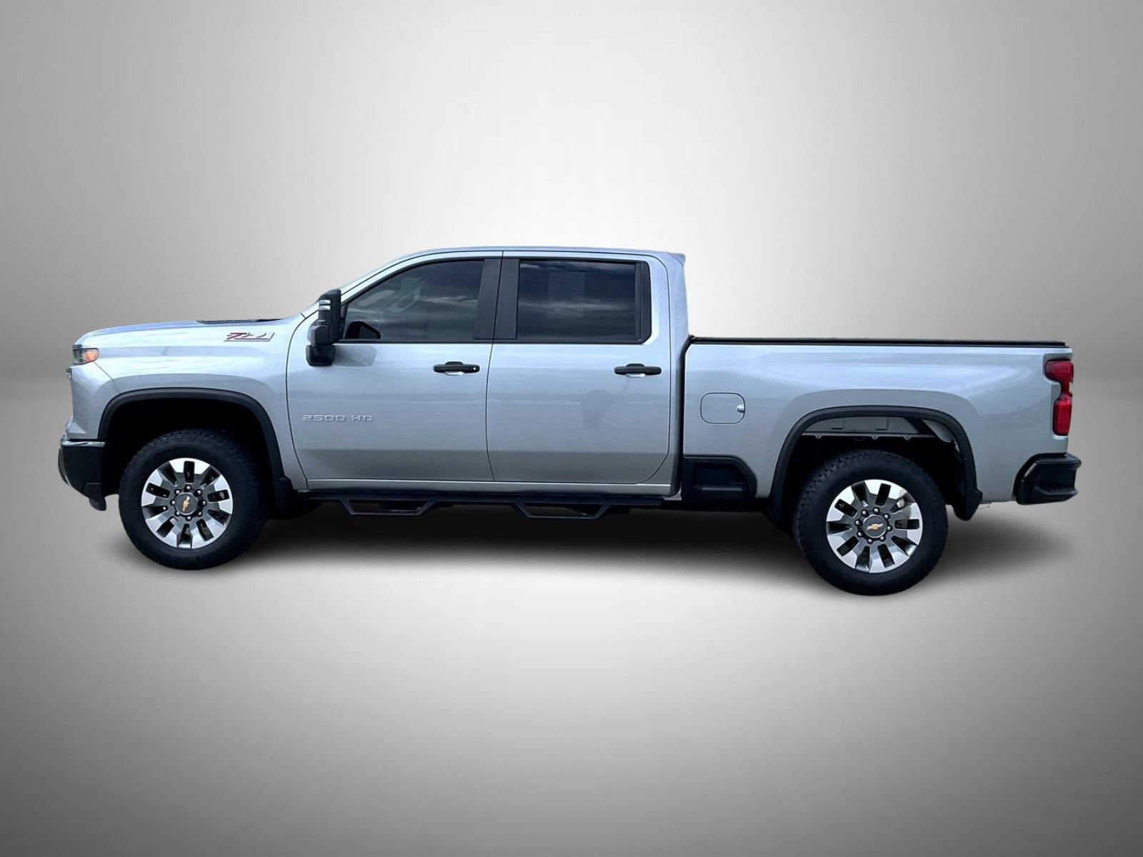 Used 2024 Chevrolet Silverado 2500 Custom w/ Custom Value Package AWD/4WD image 8