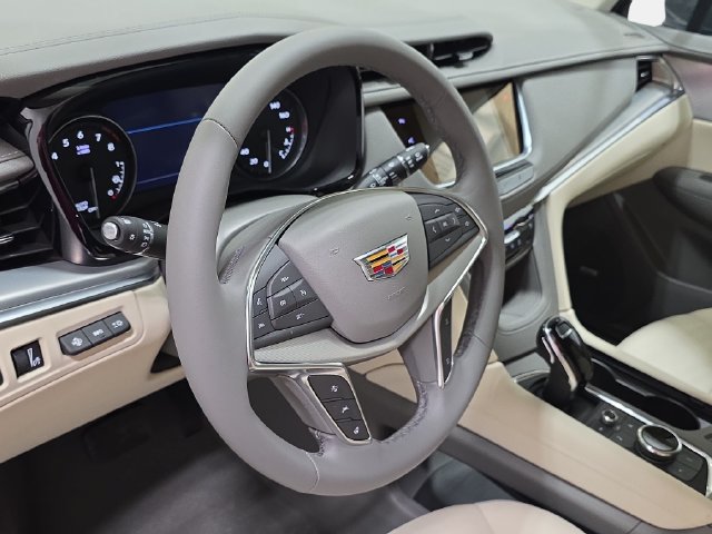 New 2026 Cadillac XT5 Premium Luxury w/ Driver Assist Package AWD/4WD image 12