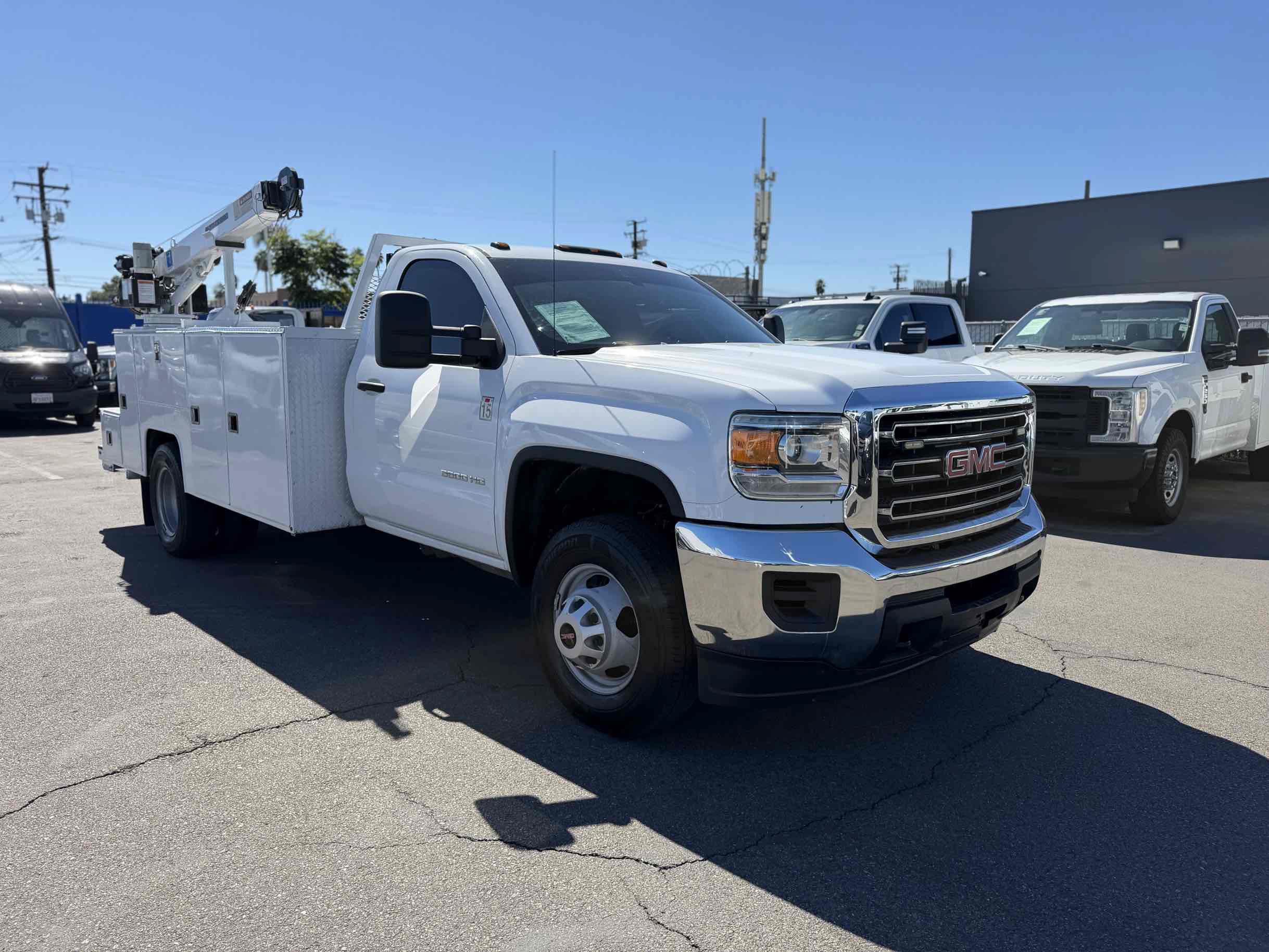 Used 2017 GMC Sierra 3500 2WD Regular Cab image 7