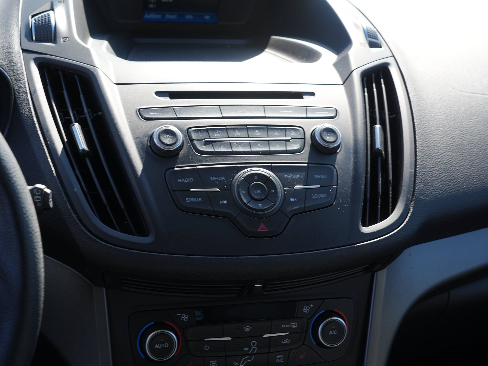 Used 2018 Ford Escape SE AWD/4WD image 23