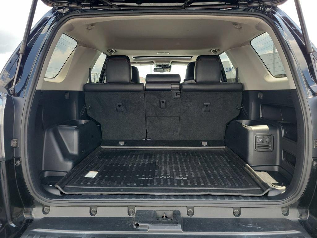 Used 2020 Toyota 4Runner TRD Off-Road Premium w/ Moonroof Package AWD/4WD image 10