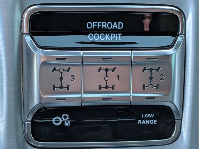Used 2025 Mercedes-Benz G 63 AMG 4MATIC image 16