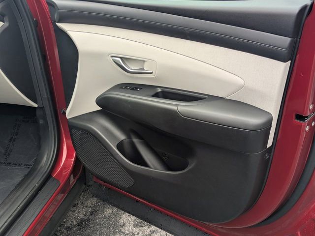 Used 2025 Hyundai Tucson SEL FWD image 13