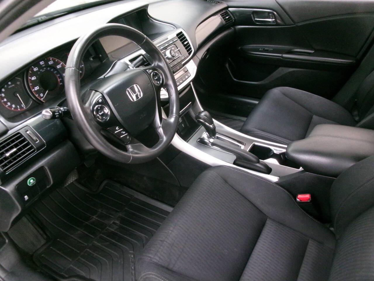 Used 2014 Honda Accord Sport image 15