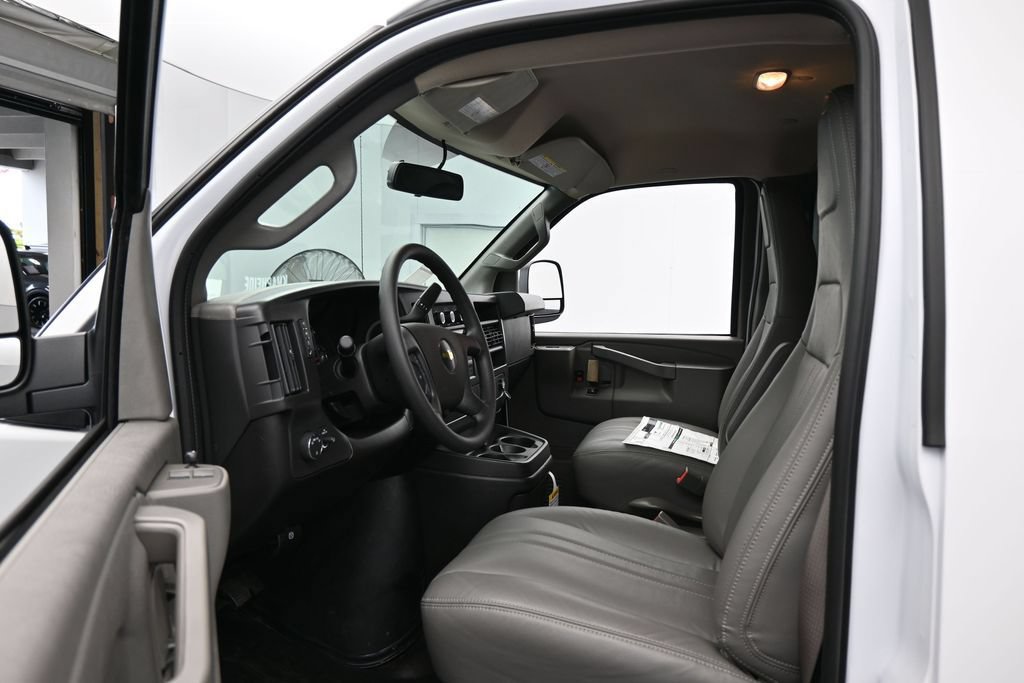 New 2026 Chevrolet Express 2500 Extended w/ Driver Convenience Package RWD image 11