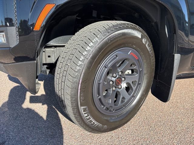 Used 2025 Nissan Frontier SV w/ SV Convenience Package RWD image 4