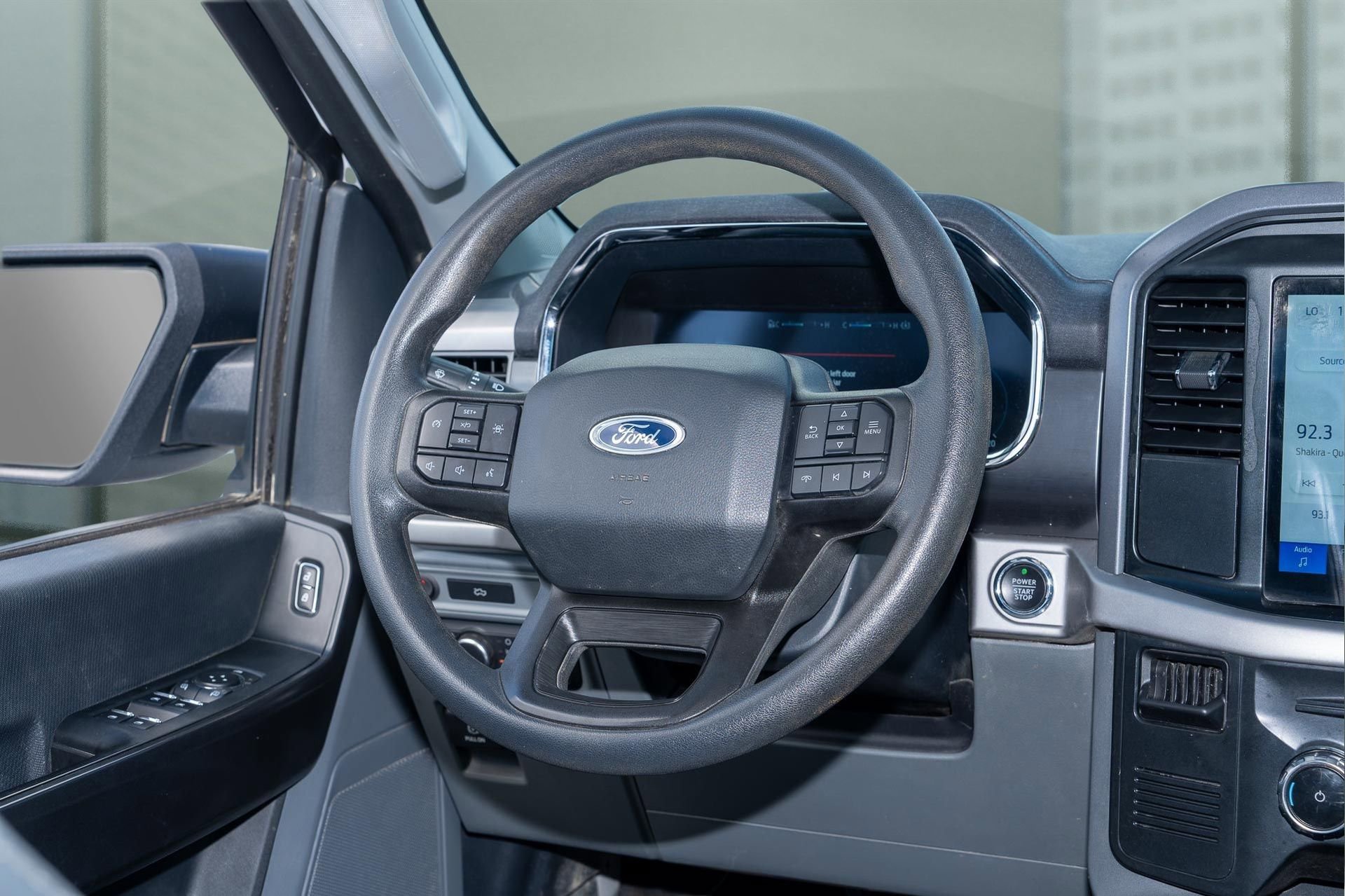 Used 2022 Ford F150 Lightning Pro image 20