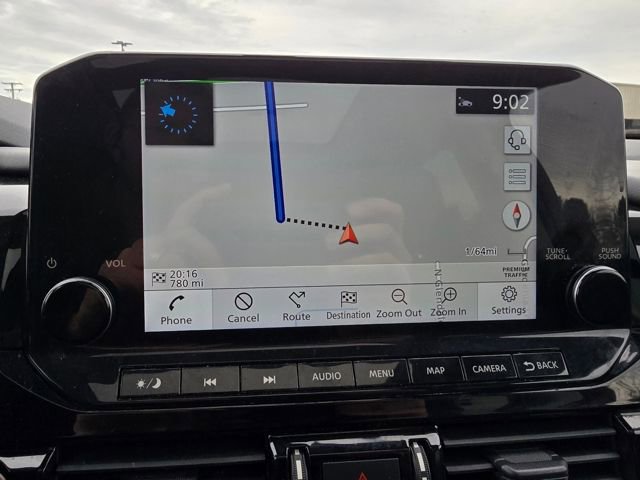 Used 2022 Nissan Pathfinder Platinum image 27