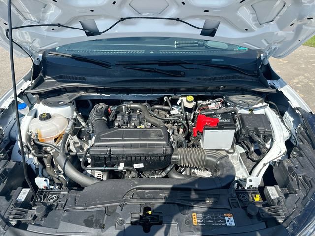 Used 2025 Ford Escape Active AWD/4WD image 26