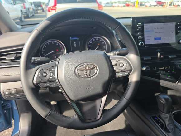 Used 2024 Toyota Camry SE FWD image 10