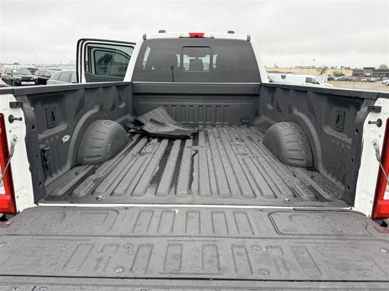 Used 2023 Ford F350 Lariat w/ Lariat Ultimate Package AWD/4WD image 18