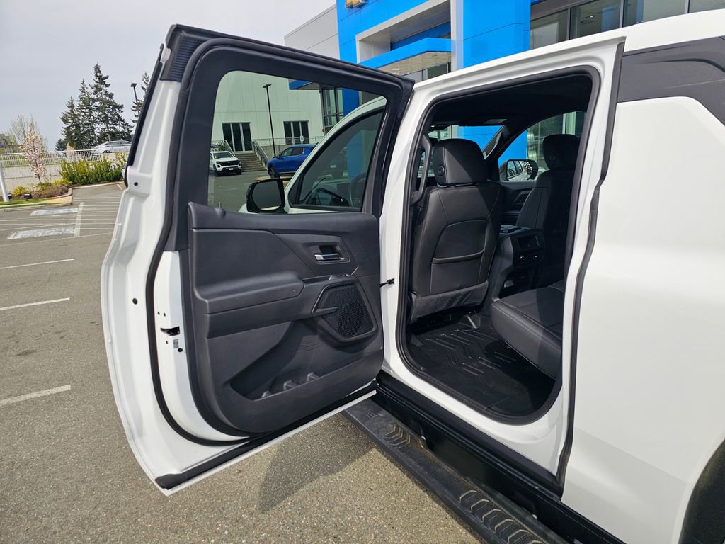 Used 2024 Chevrolet Silverado EV W/T AWD/4WD image 16