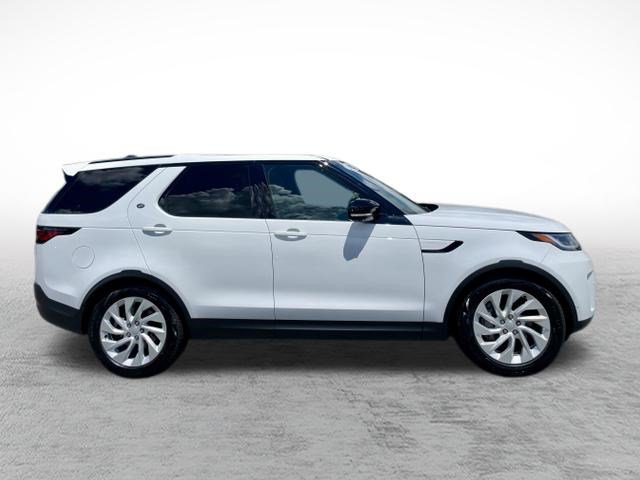 Certified 2025 Land Rover Discovery S AWD/4WD image 4