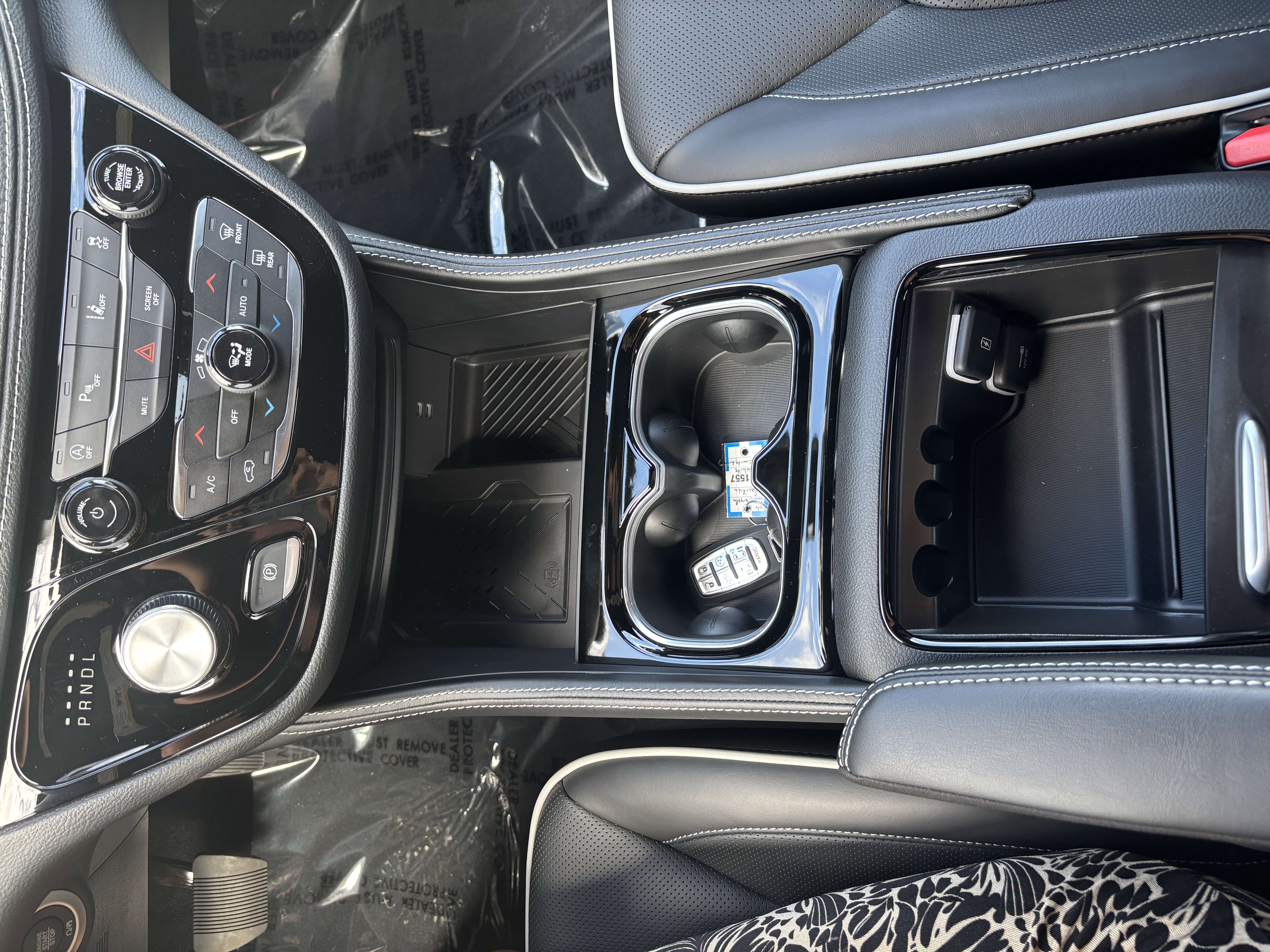 New 2026 Chrysler Pacifica Limited w/ S Appearance Package image 19