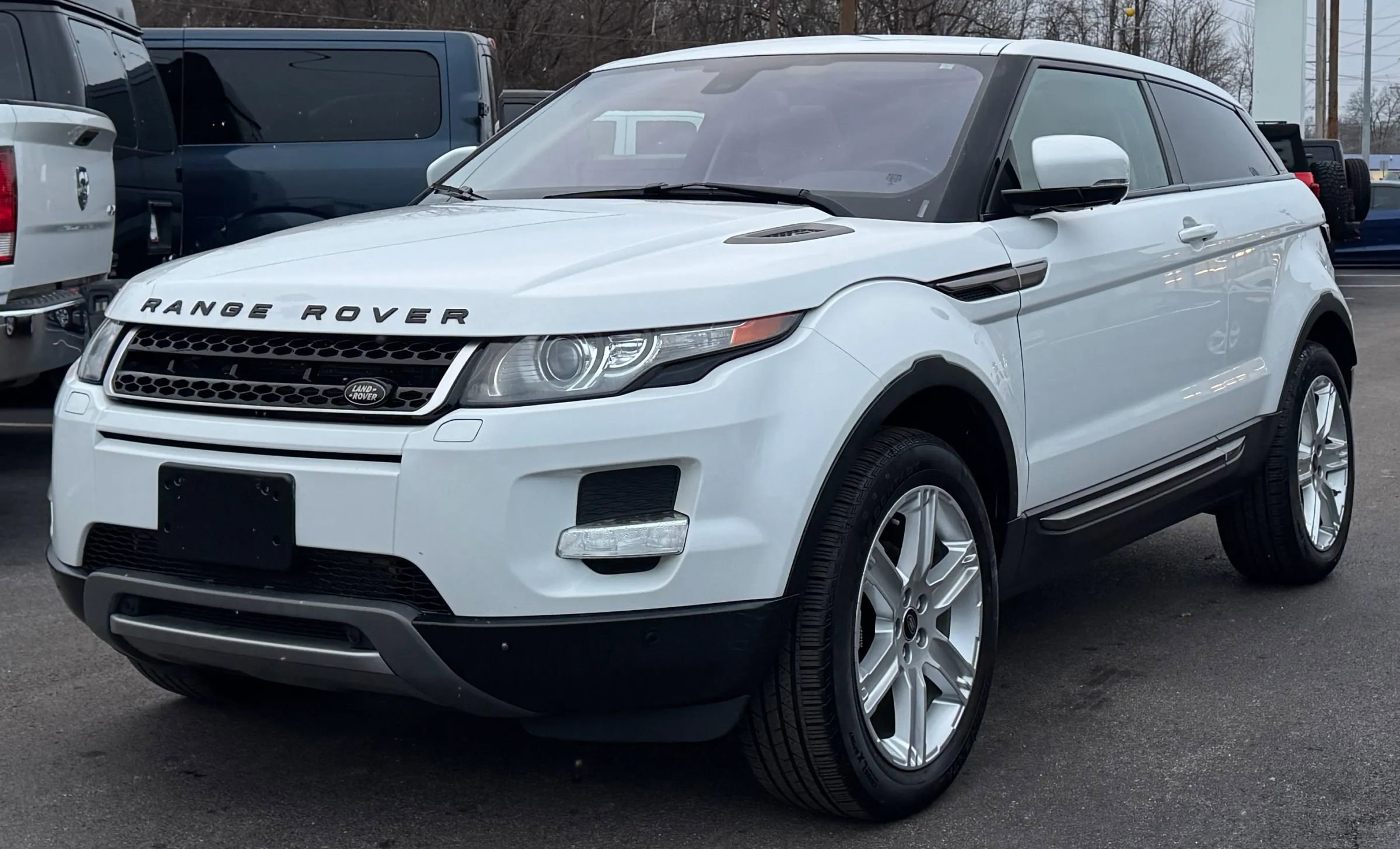 Used 2013 Land Rover Range Rover Evoque Pure Premium image 2
