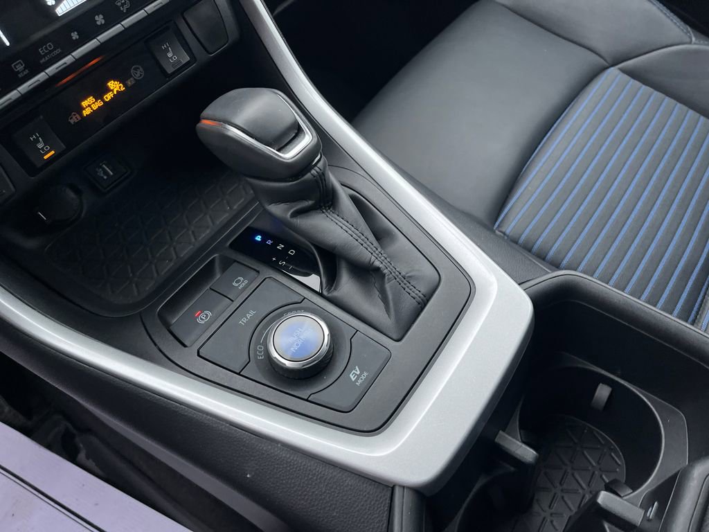 Certified 2024 Toyota RAV4 XSE image 28