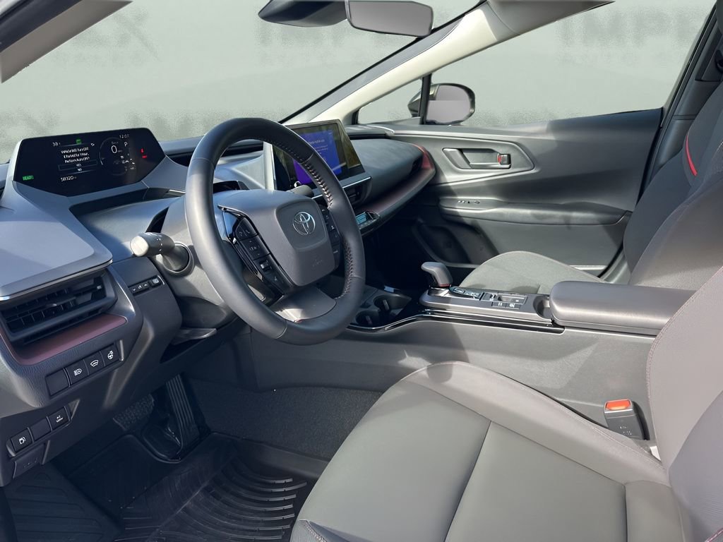 Used 2024 Toyota Prius Prime SE image 9
