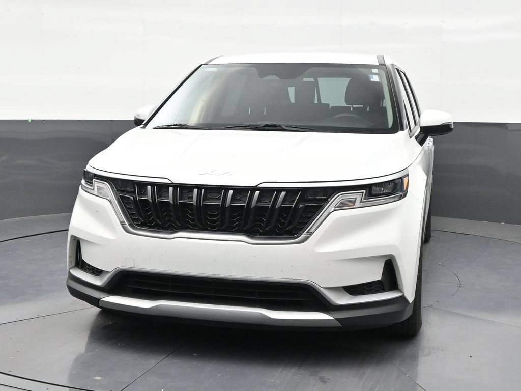 Used 2024 Kia Carnival LX FWD image 8