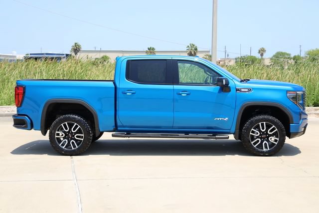 Used 2022 GMC Sierra 1500 AT4 AWD/4WD image 4