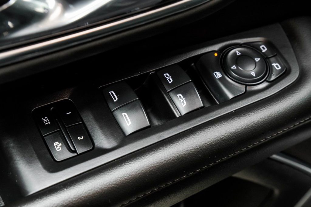 Used 2024 Chevrolet Suburban LT AWD/4WD image 43